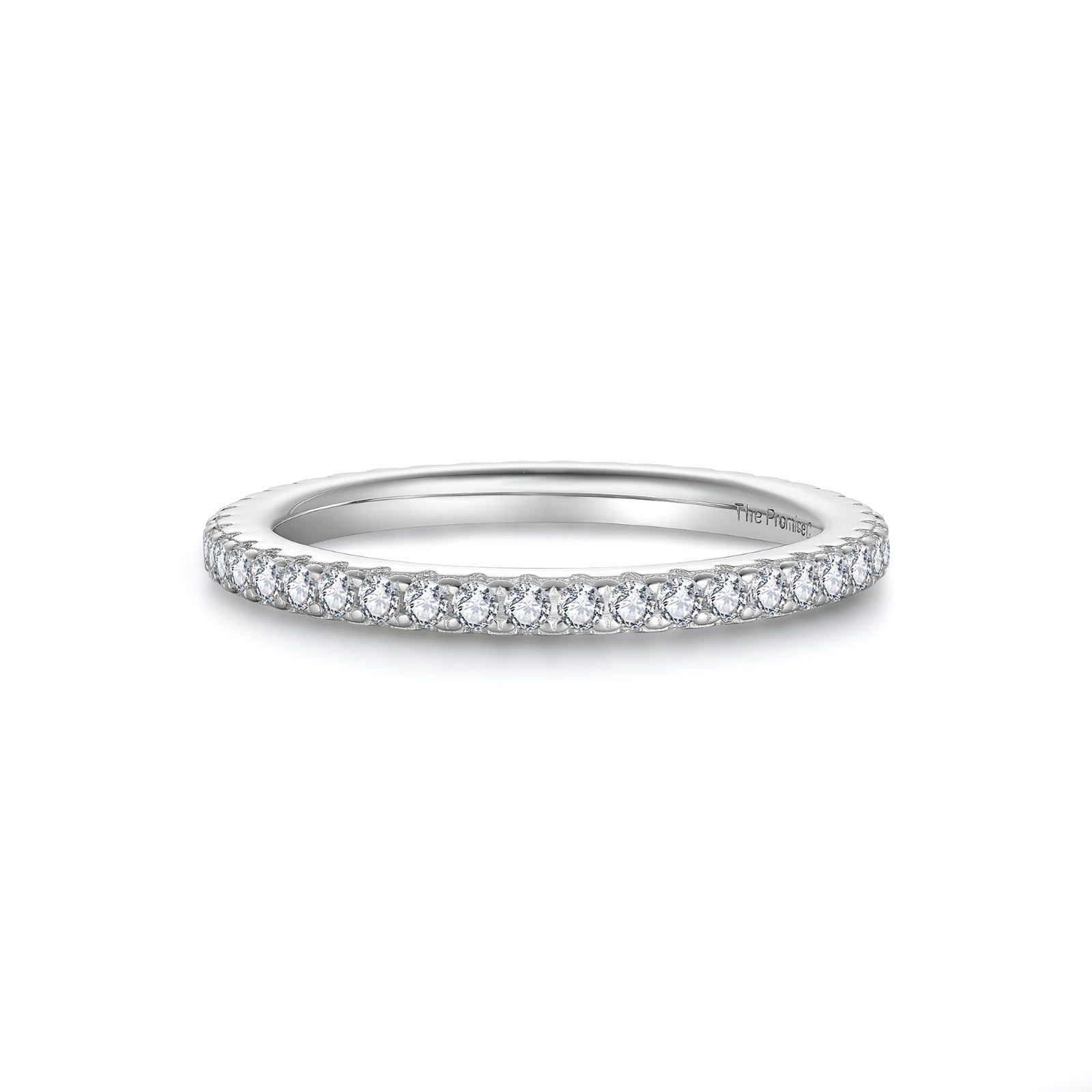 Close-up of full pavé ring – handcrafted gold and silver jewellery gift idea